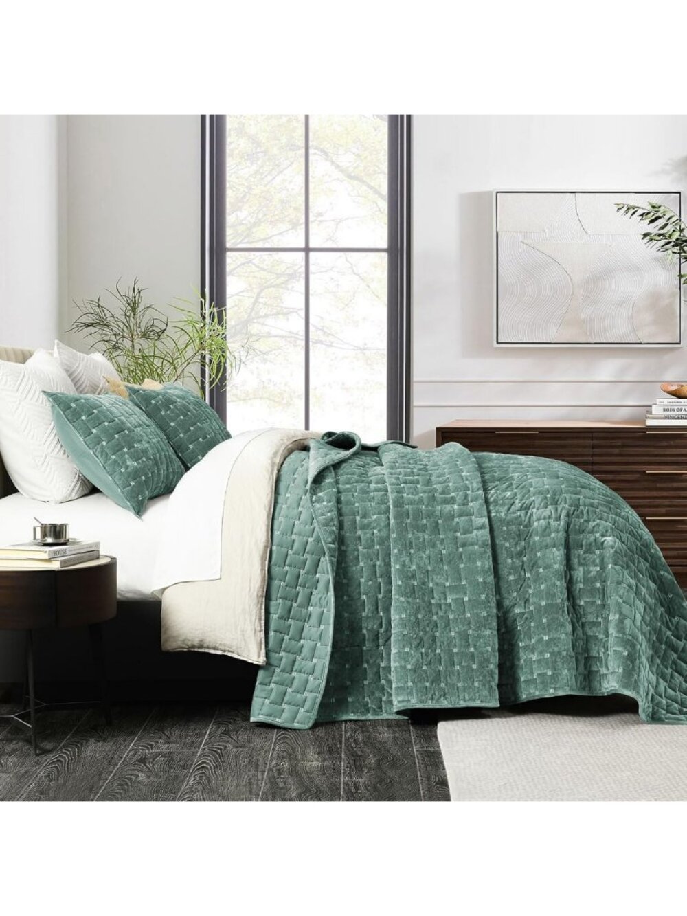 Luxurious Aqua Green Velvet Quilt Set - Queen Size, Soft Geometric Design
